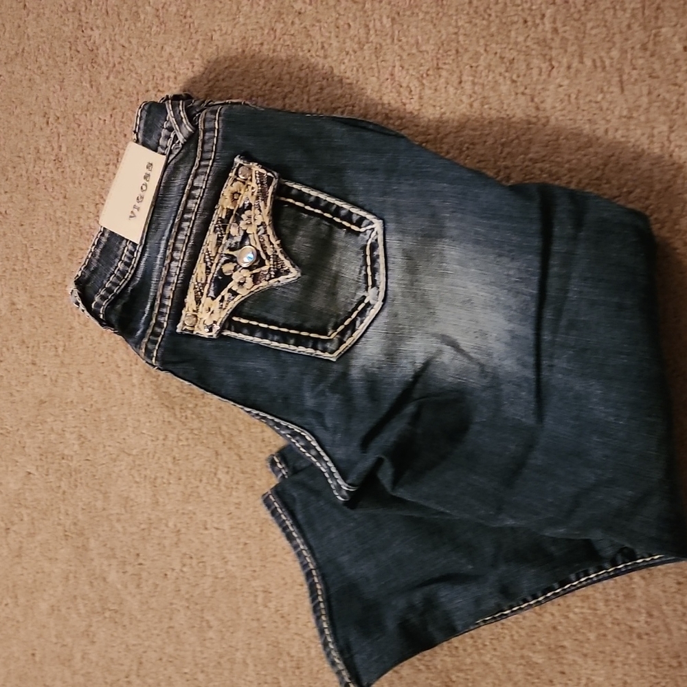 VIigoss denim capris. Size 9/10